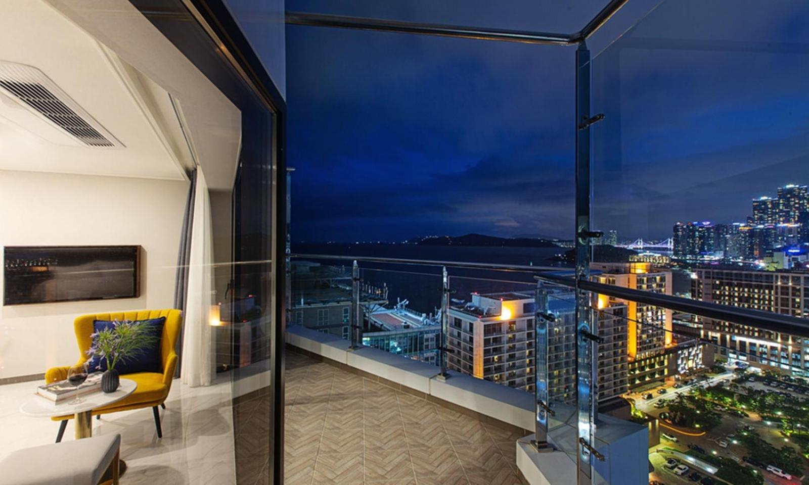 Busan Yeongmu Parade Hotel Haeundae Beach Exterior foto